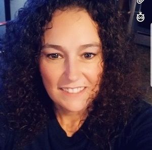 Meet your Posher, Stacy